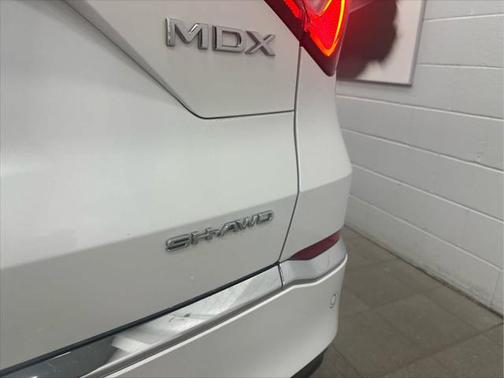 2022 Acura MDX Advance Package