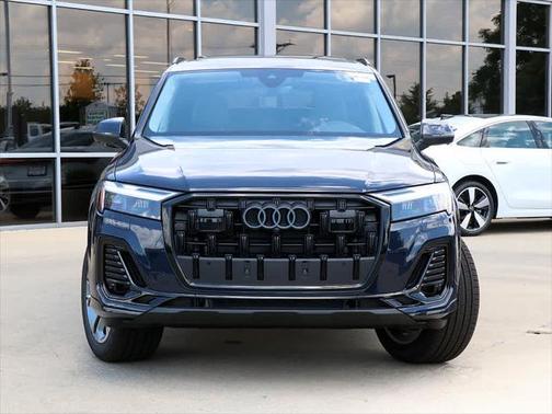 2025 Audi Q7 45 Premium Plus