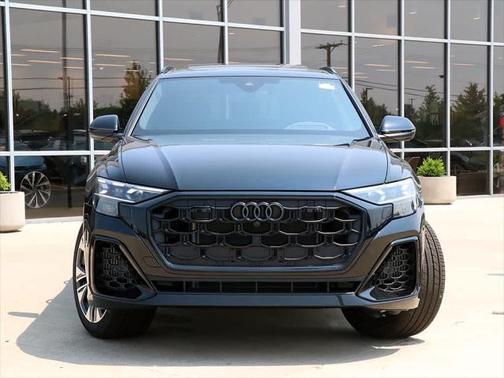 2025 Audi Q8 55 Prestige