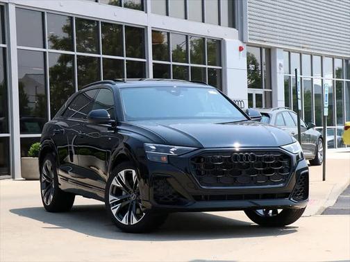 2025 Audi Q8 55 Prestige