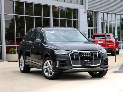 2023 Audi Q7 55 Premium Plus