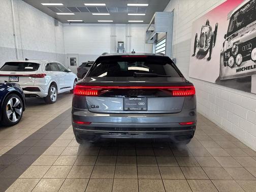 2022 Audi Q8 55 Prestige
