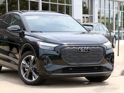 2024 Audi Q4 e-tron Premium Plus 55 quattro