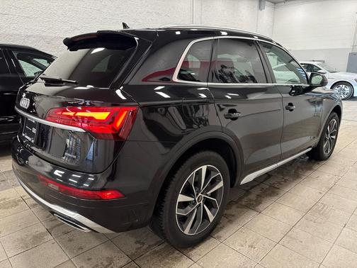 2023 Audi Q5 45 S line Premium Plus