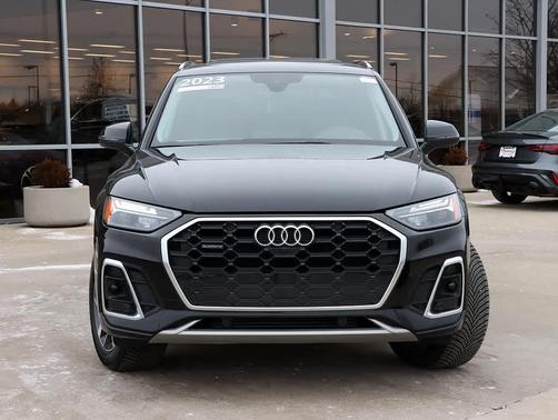 2023 Audi Q5 45 S line Premium Plus