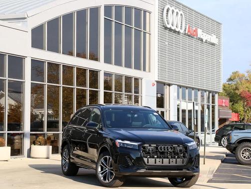 2026 Audi Q7 45 Premium