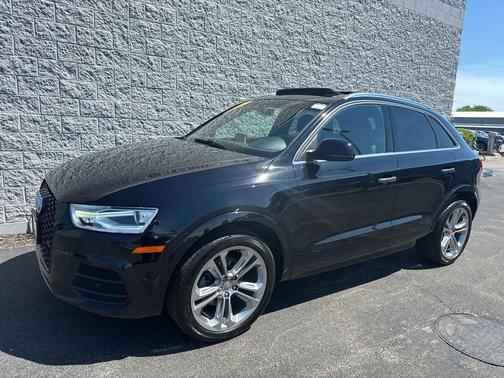 Brilliant Black 2017 Audi Q3 2.0T Premium Plus