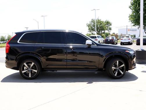 Onyx Black Metallic 2017 Volvo XC90 T5 R-Design