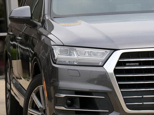 2019 Audi Q7 55 Premium Plus
