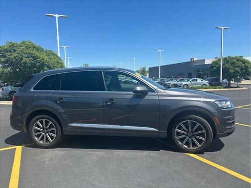 2019 Audi Q7 55 Premium Plus