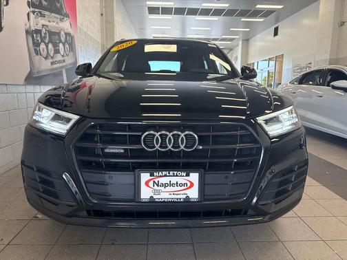 Mythos Black Metallic 2020 Audi Q5 45 Titanium Premium