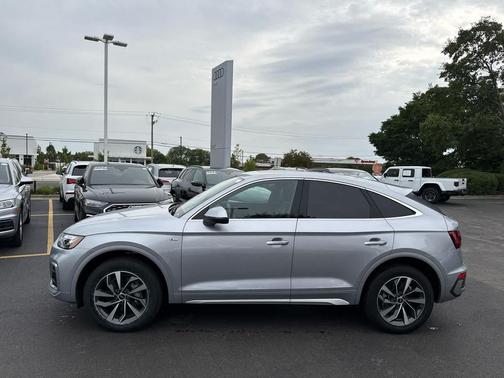 2022 Audi Q5 45 S line Premium Plus
