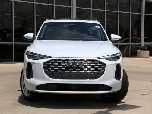 2025 Audi Q5 Premium Plus