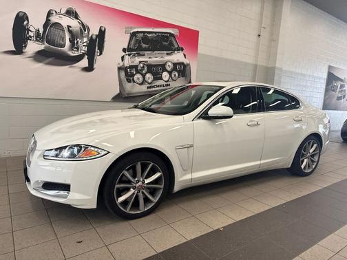 Polaris White 2015 Jaguar XF 3.0 Portfolio