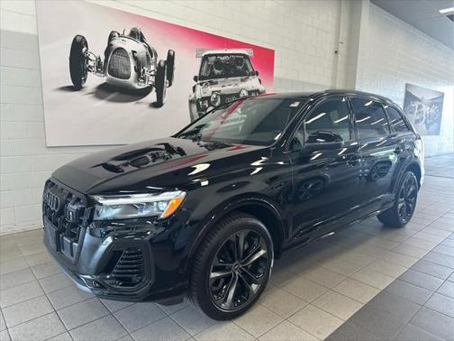2025 Audi Q7 55 Premium Plus