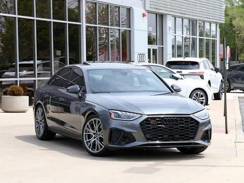 Daytona Gray Pearl Effect 2023 Audi S4 Prestige TFSI quattro Tiptronic