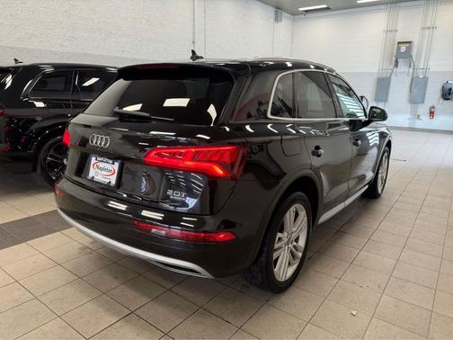 2018 Audi Q5 2.0T Premium Plus