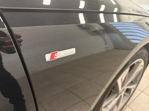 2023 Audi A4 45 S line Premium Plus
