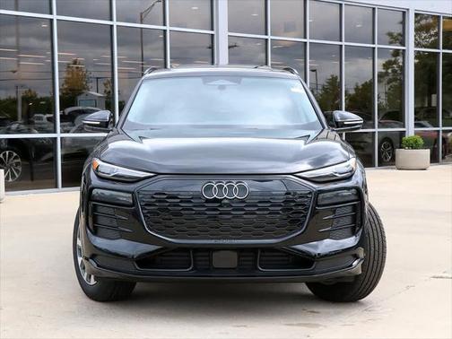 2025 Audi Q6 e-tron Premium quattro