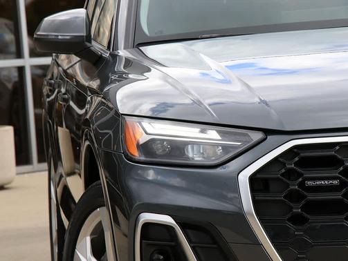 2022 Audi Q5 45 S line Premium Plus