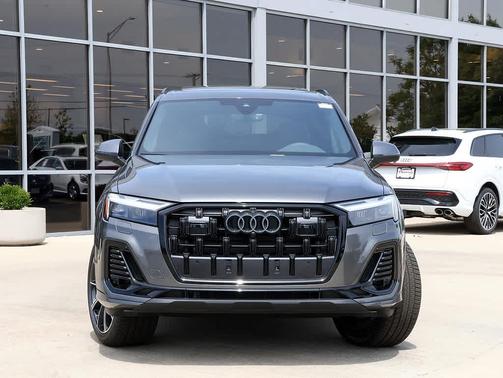 Samurai Gray Metallic 2026 Audi Q7 45 Premium Plus