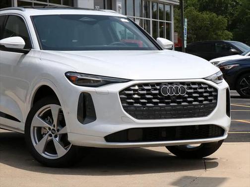 2025 Audi Q5 Premium Plus