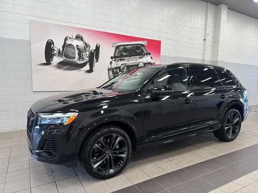 2025 Audi Q7 55 Premium Plus