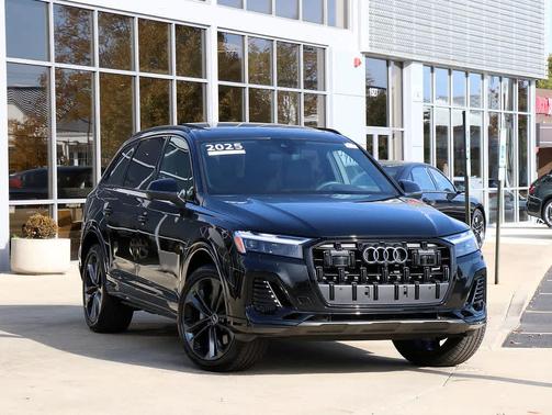 2025 Audi Q7 55 Premium Plus