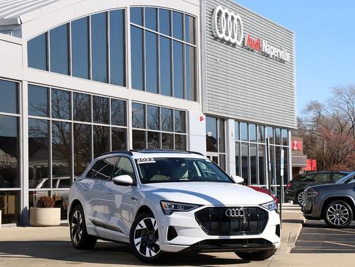 2022 Audi e-tron Premium