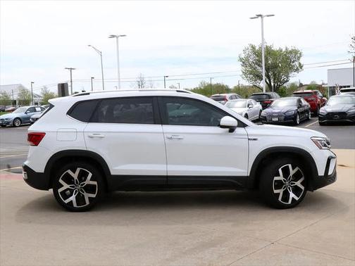 2022 Volkswagen Taos 1.5T SEL