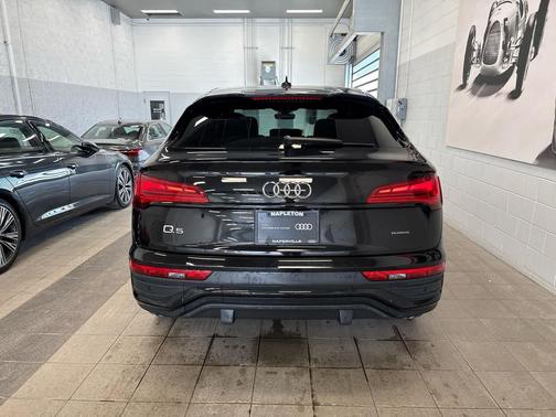 2023 Audi Q5 45 S line Prestige
