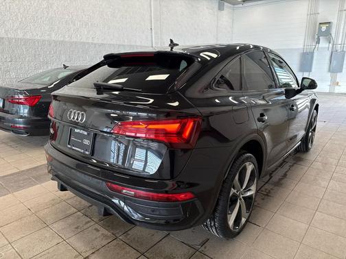 2023 Audi Q5 45 S line Prestige