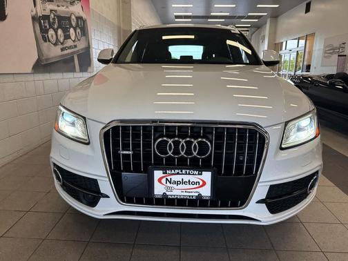 Glacier White Metallic 2017 Audi Q5 3.0T Premium Plus