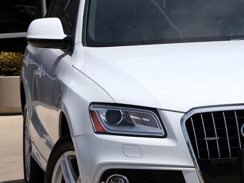Glacier White Metallic 2017 Audi Q5 3.0T Premium Plus