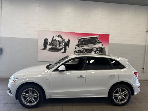 Glacier White Metallic 2017 Audi Q5 3.0T Premium Plus