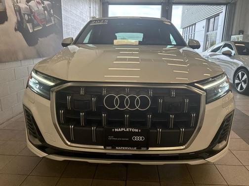 Carrara White 2025 Audi Q7 55 Premium Plus