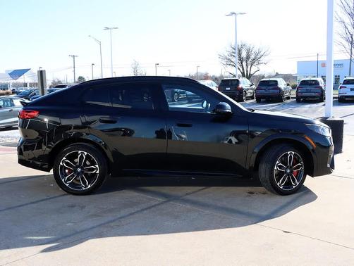 2025 BMW X2 xDrive28i