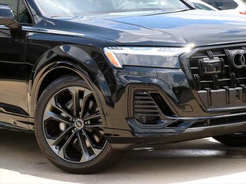 2025 Audi Q7 55 Prestige