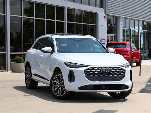 2025 Audi Q5 Premium Plus