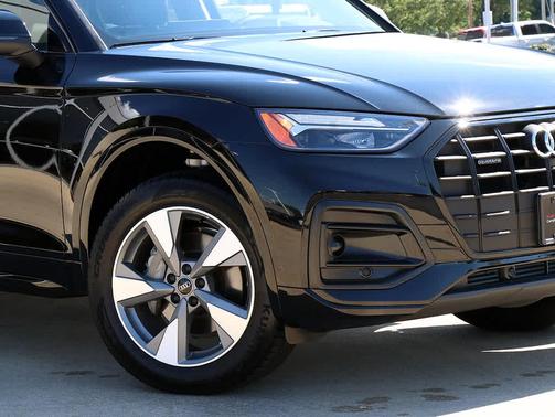 2025 Audi Q5 40 Premium Plus