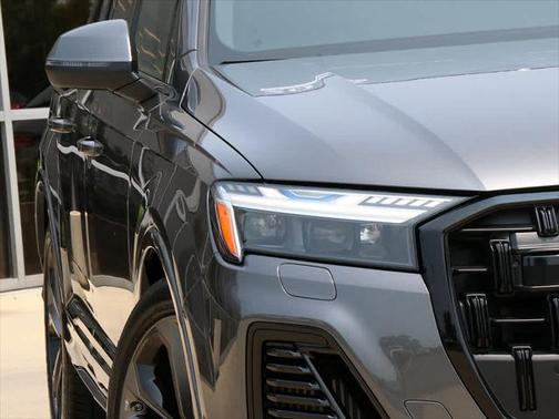 2025 Audi Q7 55 Prestige