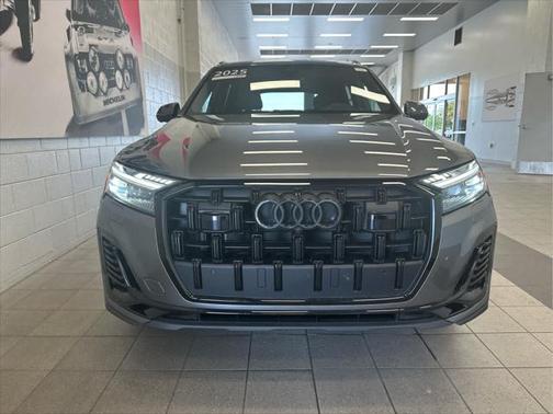 2025 Audi Q7 55 Prestige