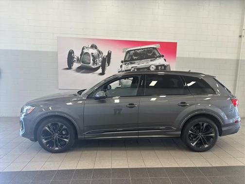 2025 Audi Q7 55 Prestige