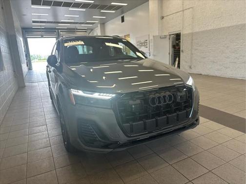 2025 Audi Q7 55 Prestige