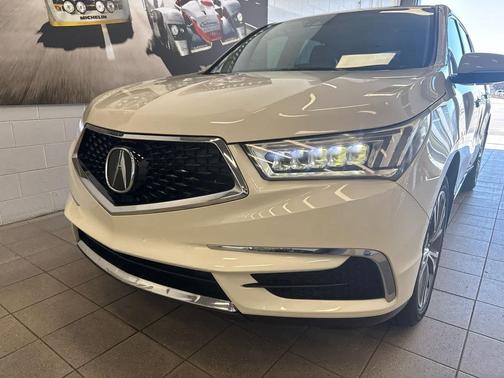 White Diamond Pearl 2017 Acura MDX 3.5L w/Technology Package