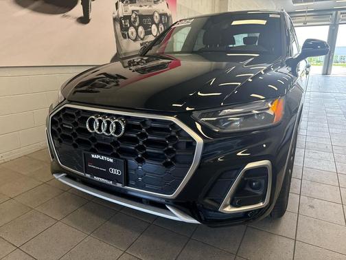 Mythos Black Metallic 2024 Audi Q5 45 S line Premium Plus
