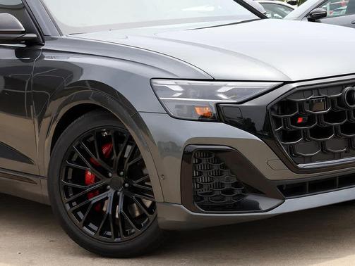 DAYTONA GRAY 2026 Audi SQ8 4.0T Prestige