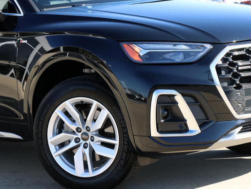 2023 Audi Q5 45 S line Premium