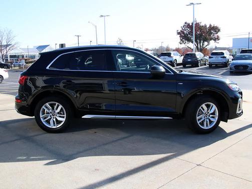 2023 Audi Q5 45 S line Premium