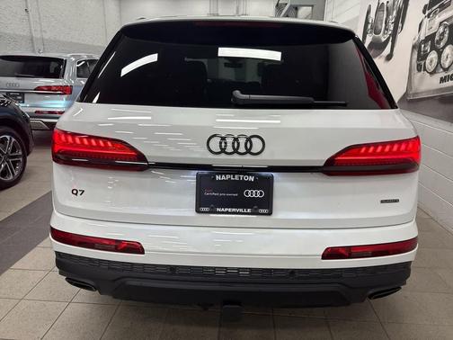 2025 Audi Q7 55 Premium Plus